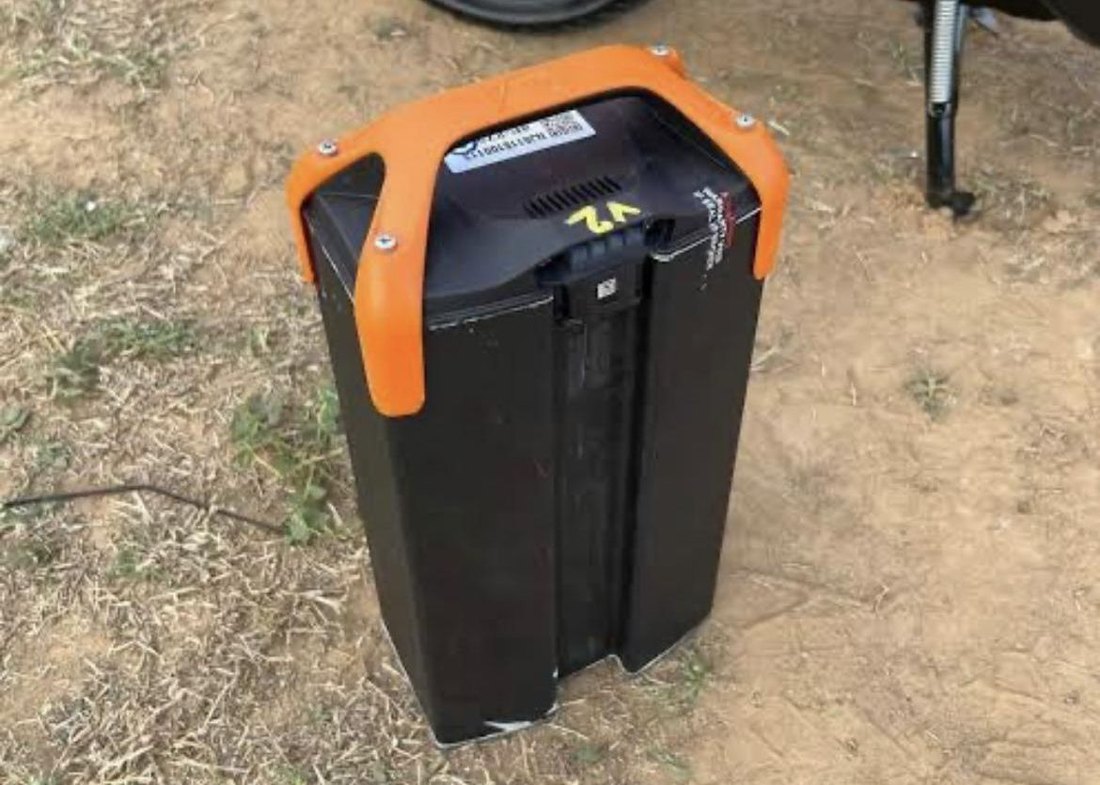Removable lithium battery pack of a Hero Vida electric scooter